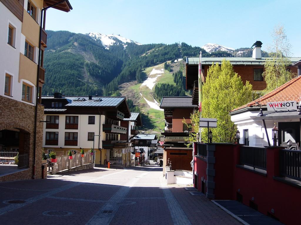 Appartement Haus Bergheim à Saalbach-Hinterglemm Extérieur photo